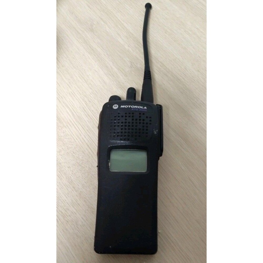 Motorola XTS2500 H46UCD9PW5BN  Digital Radio Not Working For Parts‎ Or Repair